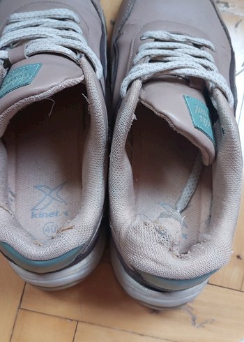 Bej ve Gri Dolgu Topuklu Kadın Spor Ayakkabı - Görsel 8