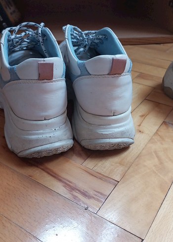 Bej ve Gri Dolgu Topuklu Kadın Spor Ayakkabı - Görsel 5