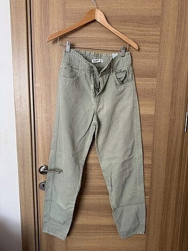 PULL BEAR PANtolon