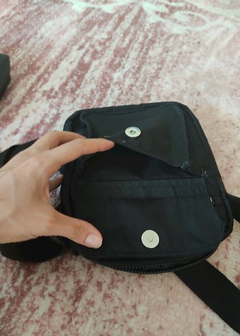 Erkek Siyah Minimalist Omuz Çantası