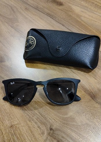 Ray Ban