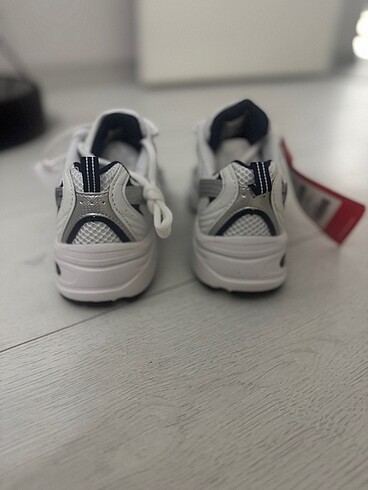 36 Beden New balance 530 sıfır etiketli