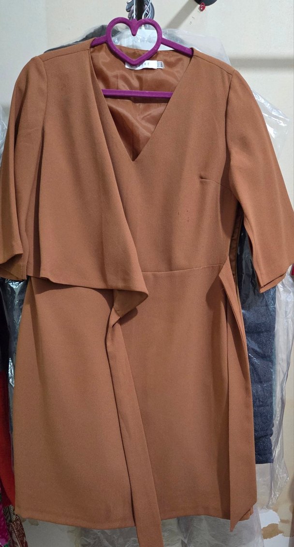 Hardal renkli Midi  Elbisesi V Yakalı - Görsel 4