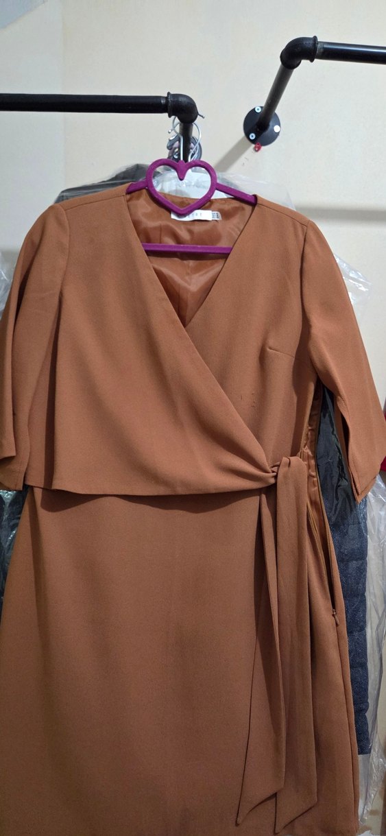 Hardal renkli Midi  Elbisesi V Yakalı - Görsel 5