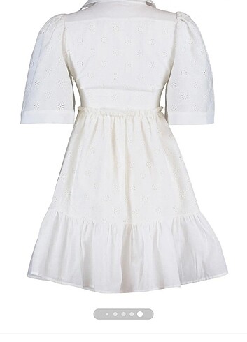m Beden beyaz Renk Trendyolmilla elbise 