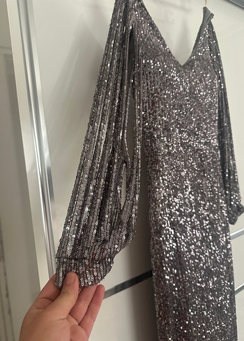 Uzun Kollu V Yaka Payetli Gri Abiye Elbise - Görsel 2