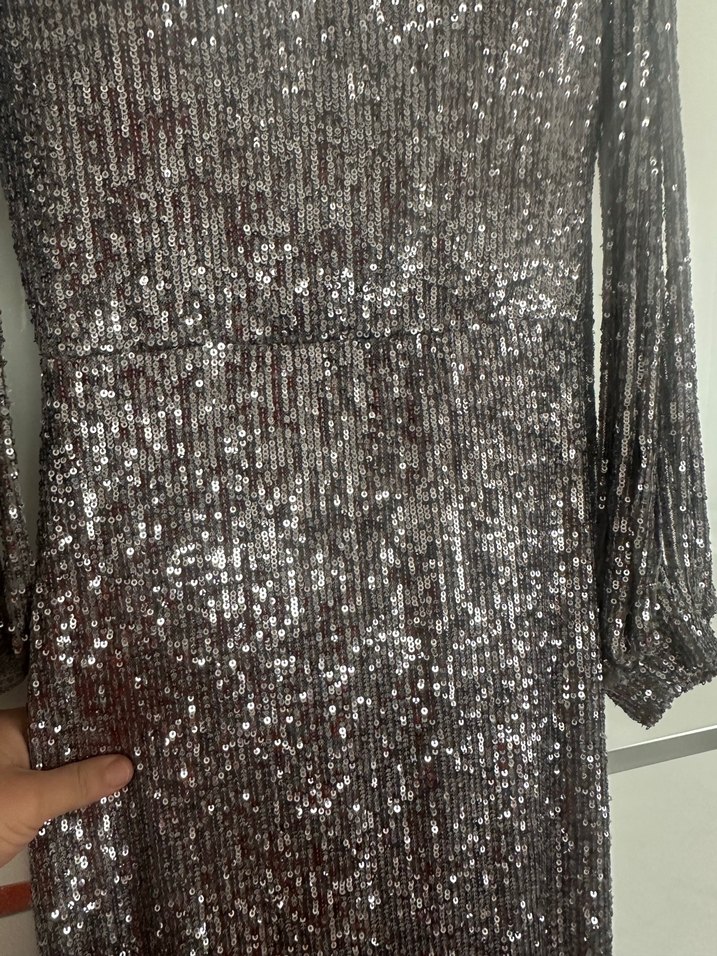 Uzun Kollu V Yaka Payetli Gri Abiye Elbise - Görsel 4