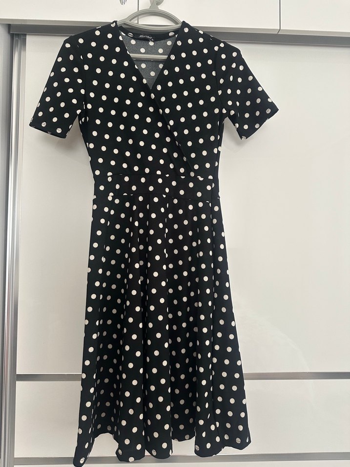 Puantiye Desenli Siyah Midi Elbise - Görsel 2