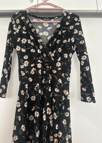 Papatya desenli esnek kumaş elbise - Görsel 3