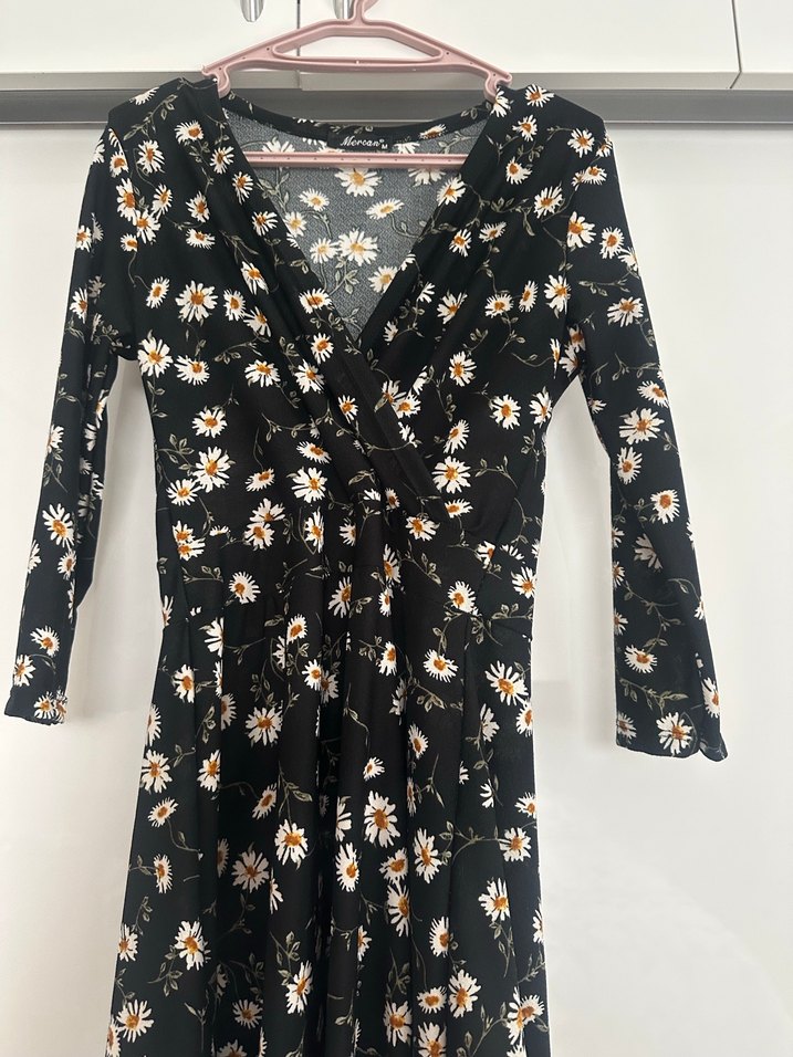 Papatya desenli esnek kumaş elbise - Görsel 3