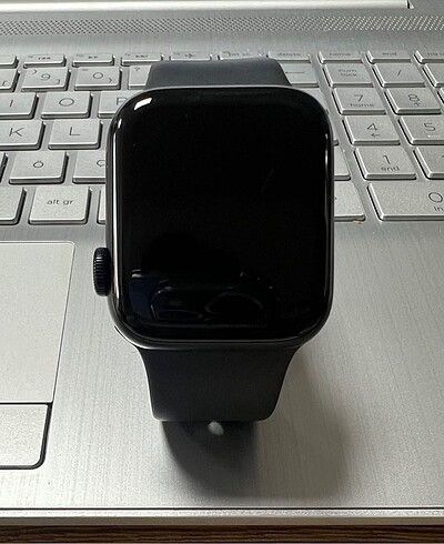 Apple watch Se saat