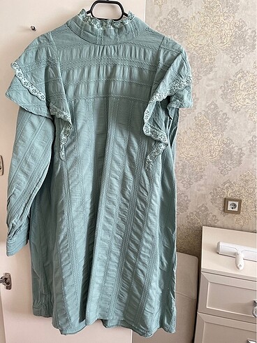 Diğer Kolları fırfırlı tunik