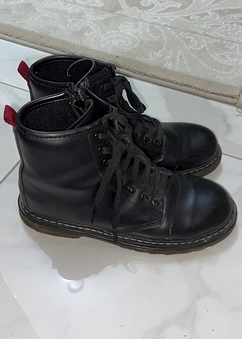 Kadın Siyah Deri Bot - Görsel 2