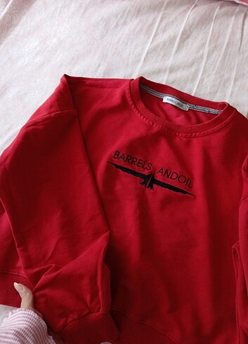 Sweatshirt