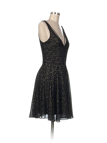 Miss Selfridge Miss Selfridge Kısa Elbise %70 İndirimli.