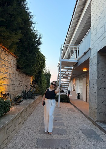 Beyaz Pantolon