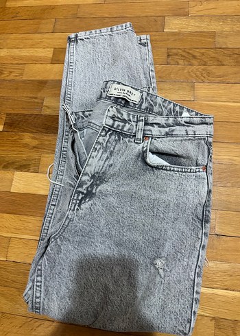 Gri Lazerli Asit Yıkama Mom Jean - Görsel 2