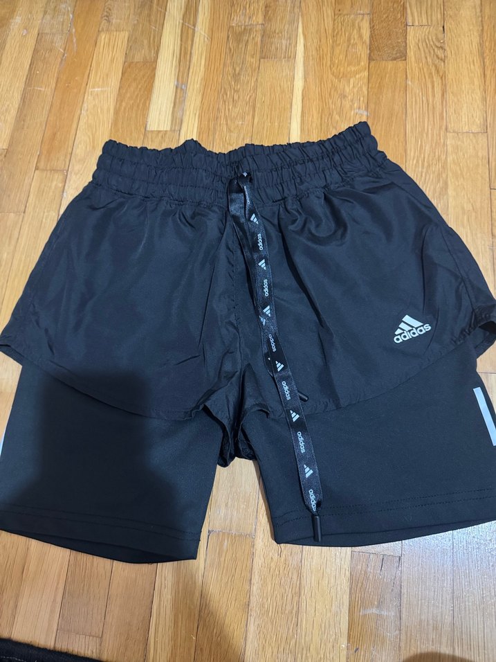 Kadın Siyah Adidas Mini Spor Şort - Görsel 2
