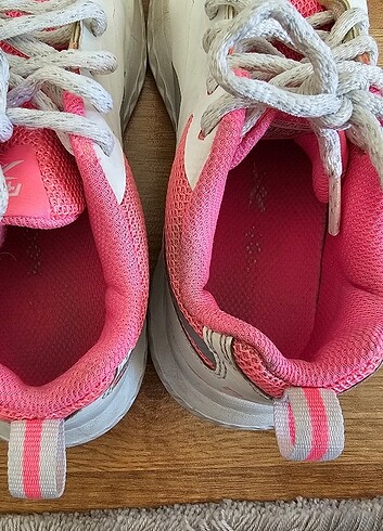 31 Numara reebok ayakkbı 