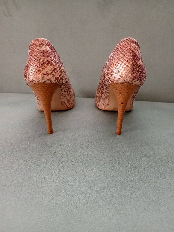 Bej ve Leylak Deri Yılan Desenli Stiletto Topuklu Ayakkabı - Görsel 4