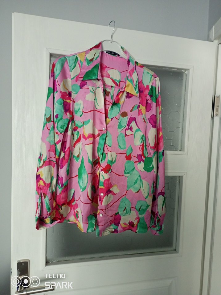 Pembe Batik Desenli Uzun Kollu Kadın Gömlek - Görsel 2