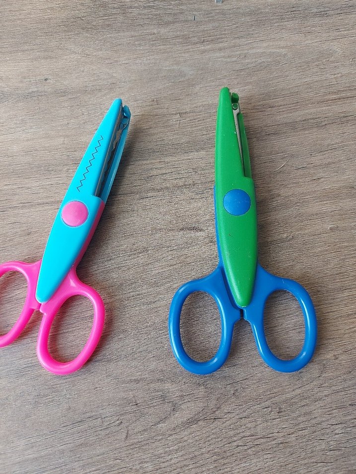 Renkli Desenli Makas - Görsel 5