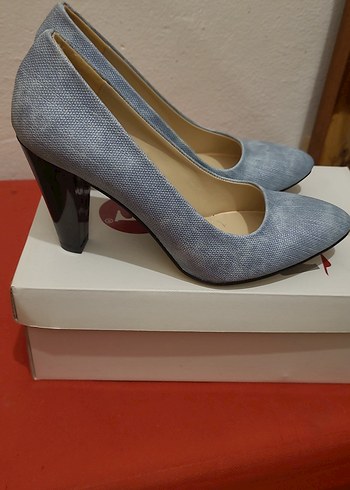 Topuklu ayakkabı - Görsel 2