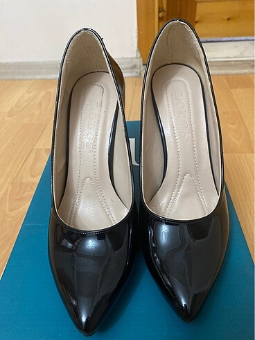 Siyah stiletto