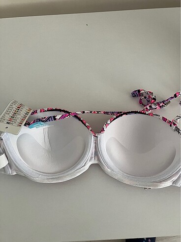 Diğer Bikini üstü etiketli