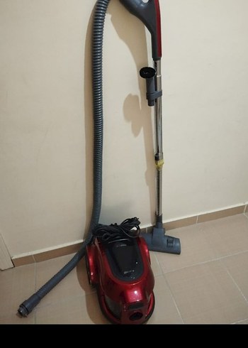 Koyu Kırmızı Elektrikli Süpürge silindir başlıklı sulu supurge