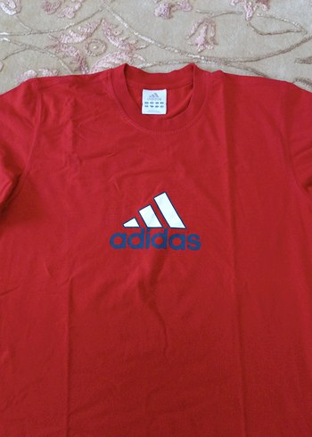 m Beden kırmızı Renk ADİDAS ORJİNAL SIFIR Tshirt