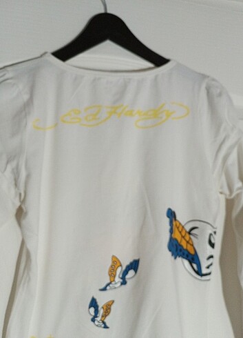 ED HARDY TSHİRT .