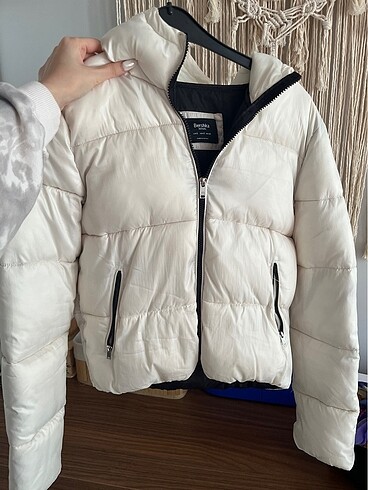 Bershka mont