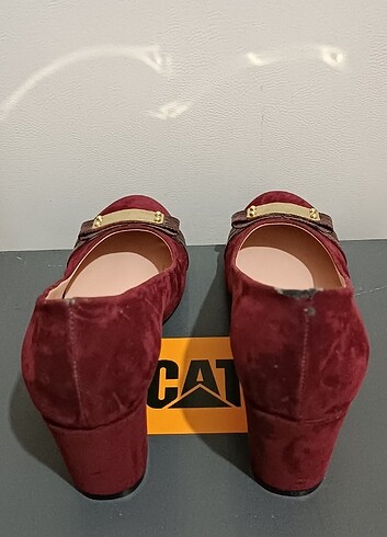 37 Beden bordo Renk Sıfır ürün