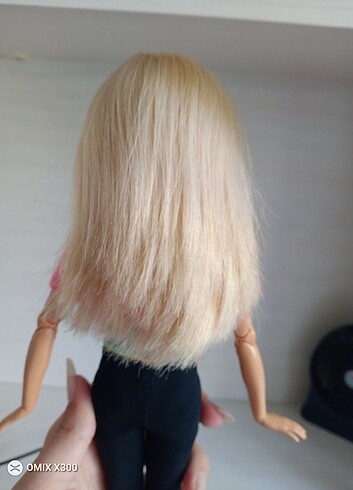 Barbie Barbie sonsuz hareket bebeği