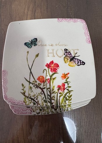 Renkli Kelebekli ve Çiçek Desenli Beyaz Tabak Seti 6 lı - Görsel 2