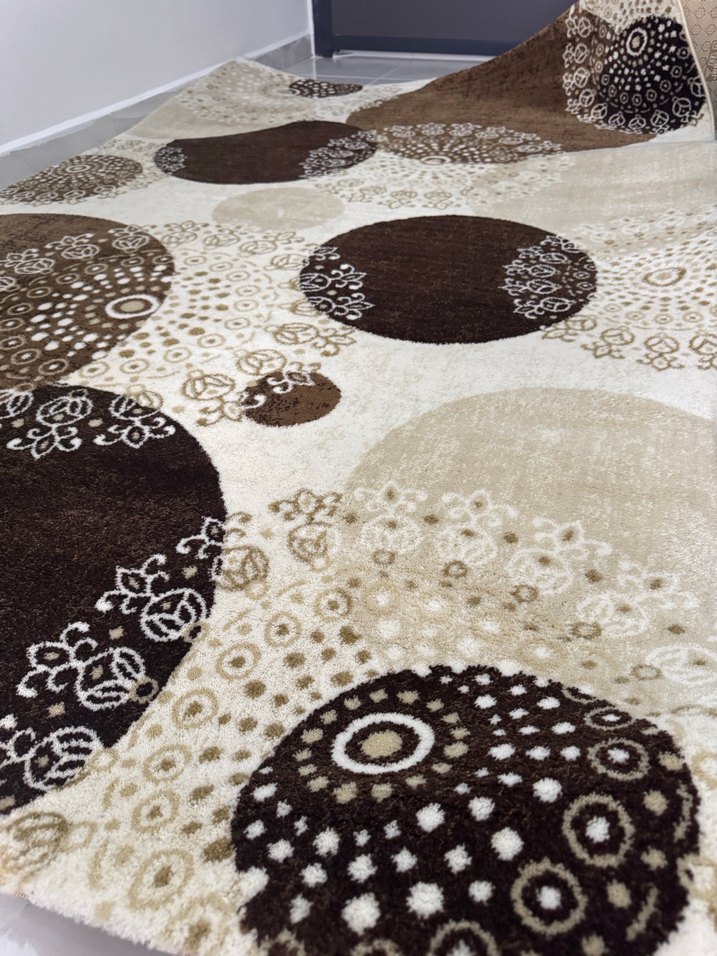 Kahverengi Desenli Halı - Görsel 4