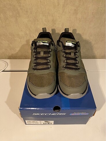SIFIR GİBİ SKECHERS AYAKKABI
