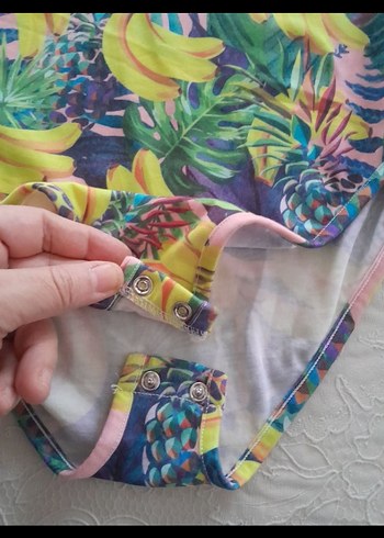 Renkli Tropikal Desenli Kadın Mayo - Görsel 2