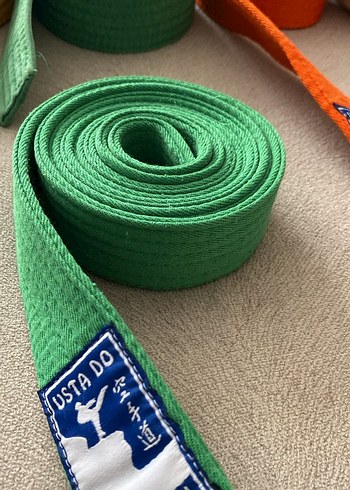 Renkli  karate kuşakları - Görsel 2