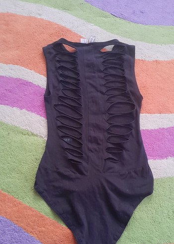 Siyah V Yaka Kolsuz Body - Görsel 2