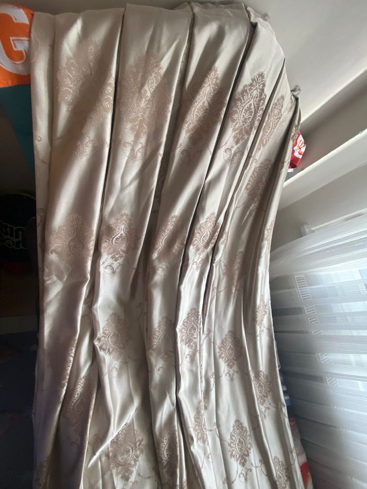 Nakışlı Bej  Fon Perde 2 adet salon icin.   adet fiyati 800 lira - Görsel 2