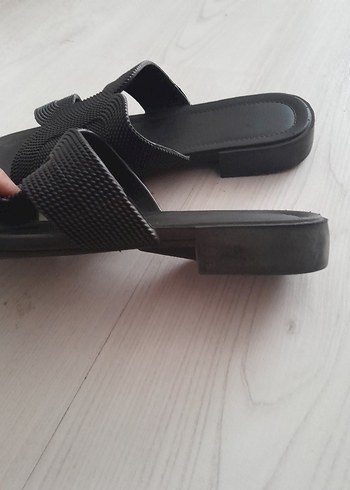 Diğer Siyah Parlak Yılan Desenli Kadın Terlik plastik