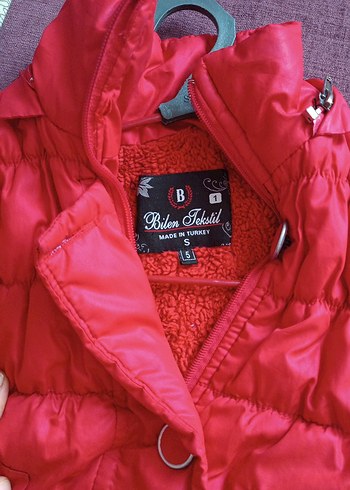 Kız Çocuk Kırmızı Düğmeli Mont - Görsel 6