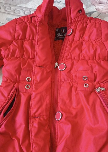 Kız Çocuk Kırmızı Düğmeli Mont - Görsel 3