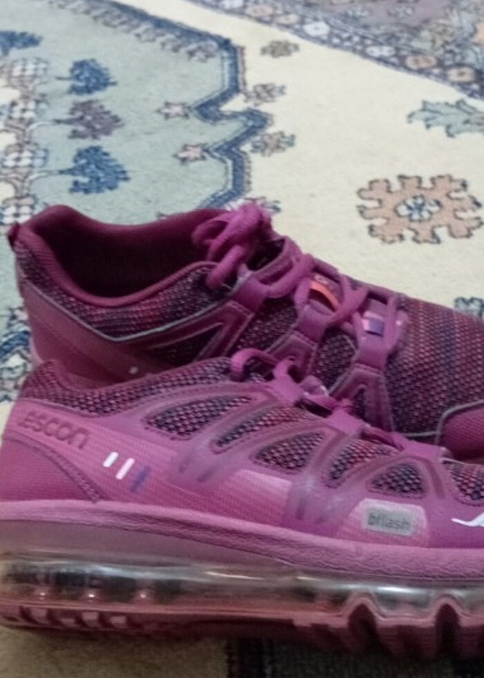 Kusursuz spor ayakkabı - Görsel 2