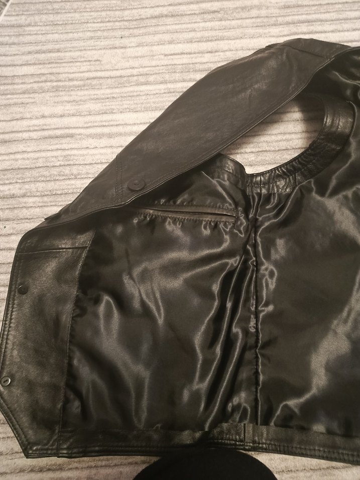 Düğmeli Siyah Deri Biker Yelek - Görsel 5