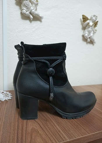 Siyah Deri Topuklu Gotik Kadın Bot - Görsel 2