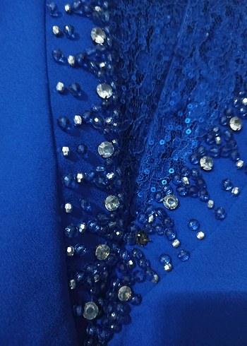 Uzun Kollu Mavi Dökümlü Abiye Elbise - Görsel 6