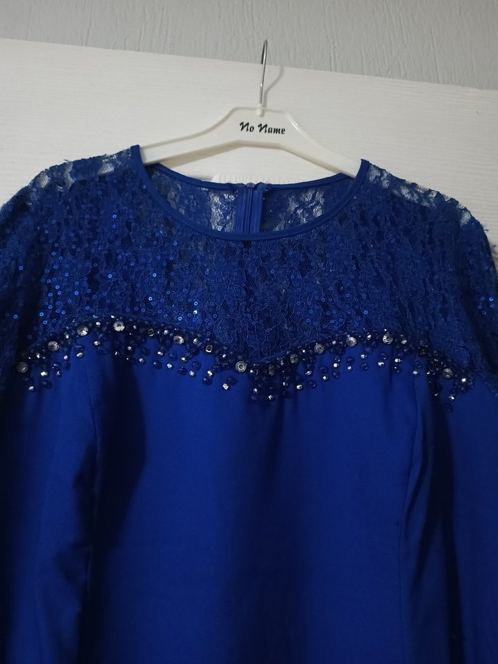 Uzun Kollu Mavi Dökümlü Abiye Elbise - Görsel 3